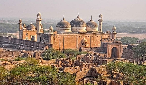Bahawalpur's Top Educational
